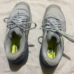 New Balance tennis shoes